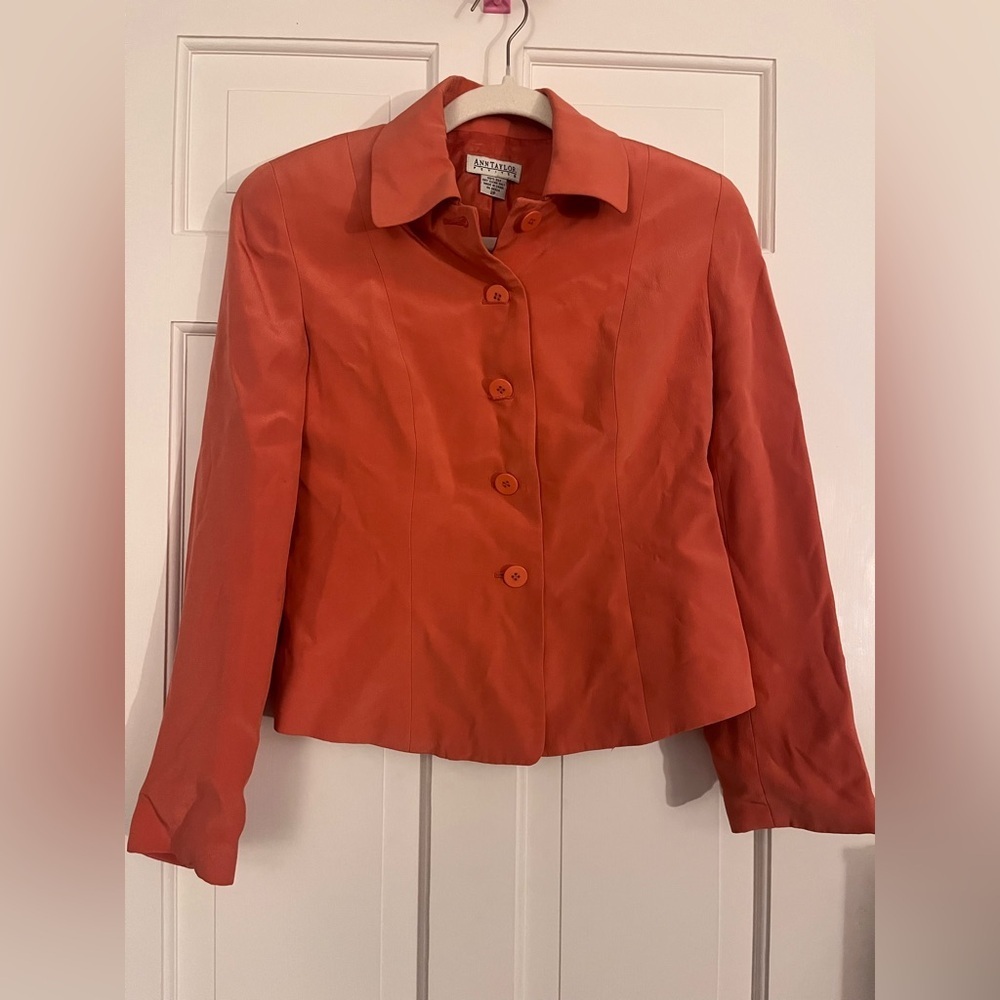 Vintage Ann Taylor Petites 100% Silk Coral Blazer Size 2P